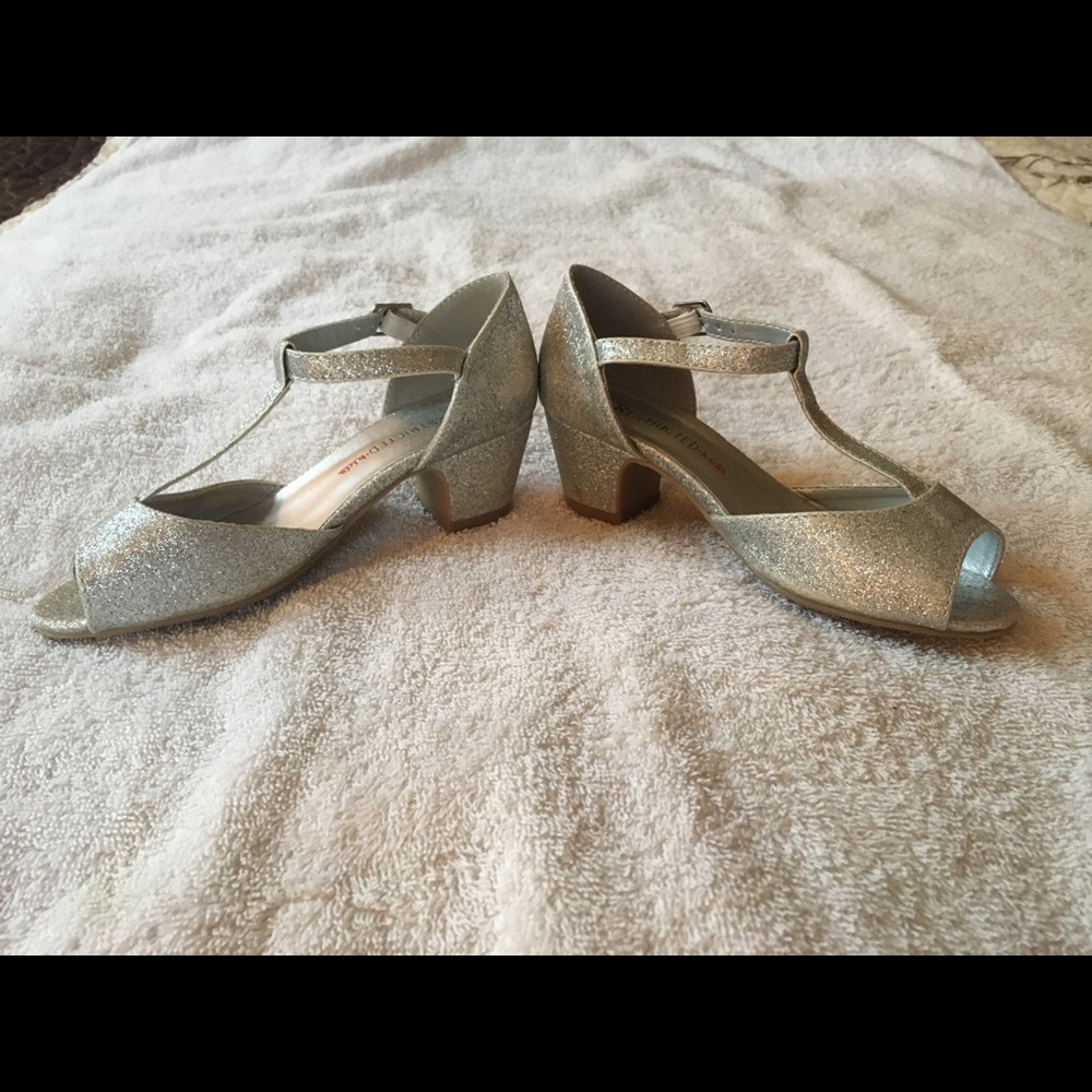Girls Size 12 Dress Shoes